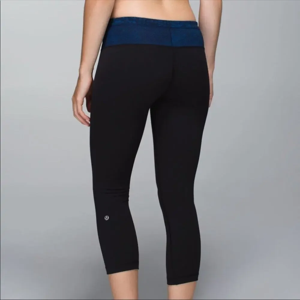 Lululemon Reversible Wunder Under Crop II Size 6